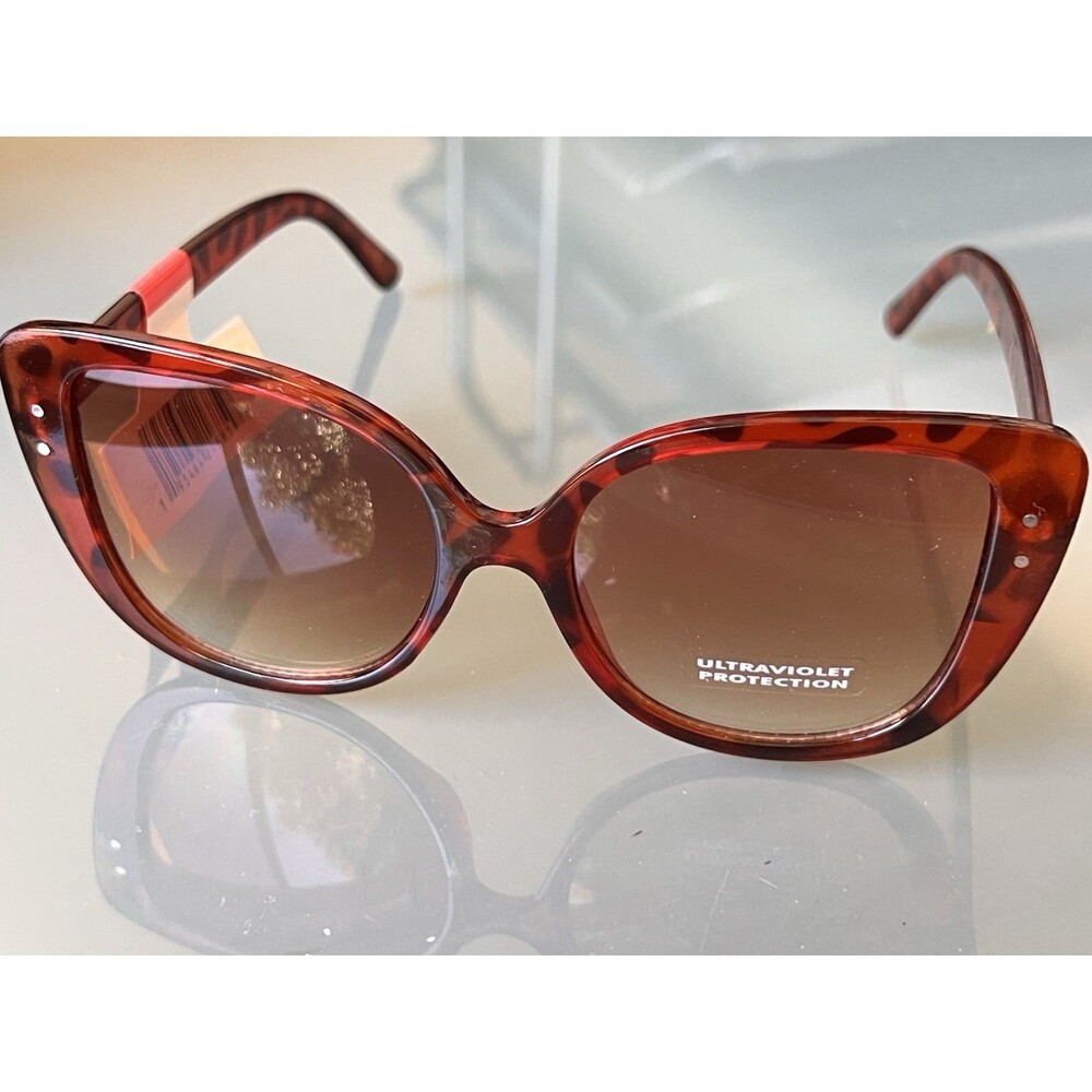 70s Style Sunglasses Tortoiseshell Lightweight Brand New With Tags and case